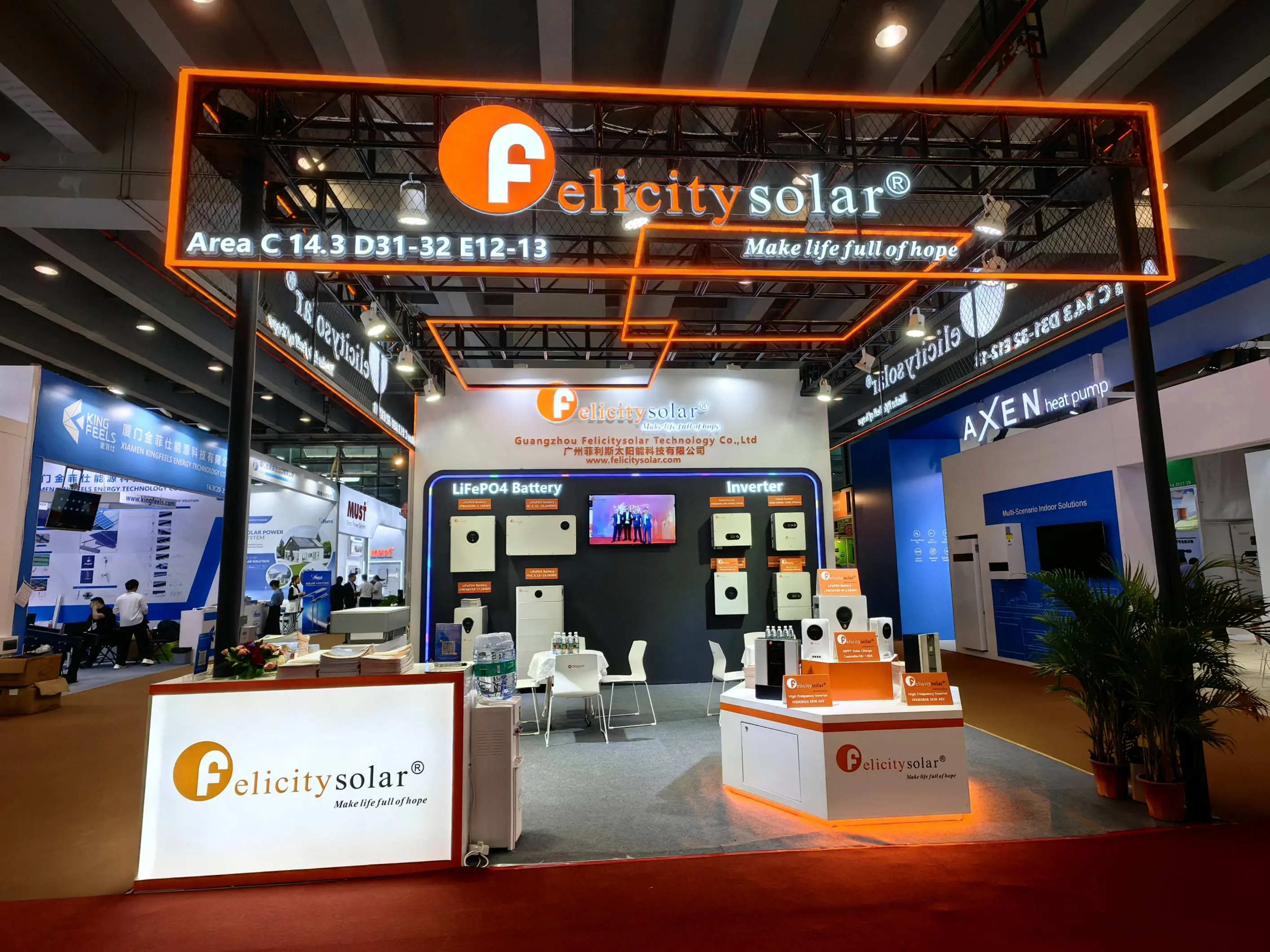 Felicity Solar & Canton Fair в Китаї